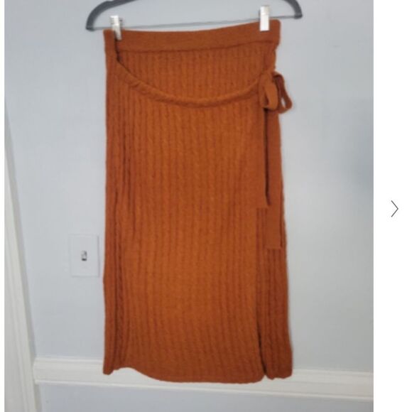 NWT Anthropologie Ribbed Knit Skirt Set
Anthropologie - Picture 5 of 9